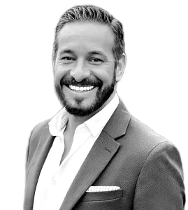 dr_rob_konrad_maciejewski_bw_nobg_hc_822-917